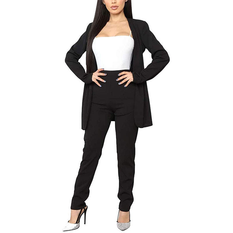 Ensemble tailleur deux pièces pour femme noire