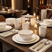 Service de table en céramique blanche avec bordure dorée de luxe, assiettes et bols en porcelaine haut de gamme, ensemble de 16 pièces pour mariage et cadeau