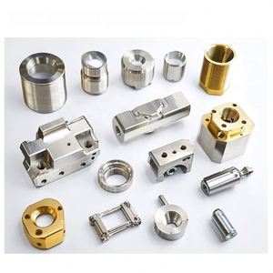 Découpe CNC de haute précision personnalisée en fibre de carbone 3k pour ski, pièces CNC en alliage d'aluminium et de laiton - Product Image 3