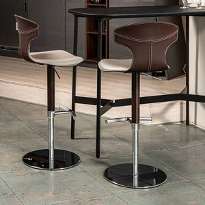 Chaise de bar pivotante réglable en hauteur, style italien moderne minimaliste de luxe, avec accoudoirs fixes en cuir PU et structure en acier inoxydable - Product Image 1