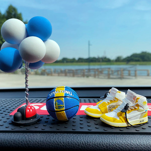 Scarpe da Basket AJ1 di Alta Qualità Modello 23, Decorazioni per Auto con Logo Creativo e Nome del Giocatore di James, Kobe, Curry - Product Image 3