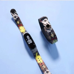 Reloj Electrónico LED con Diseño de Anime Impreso a Color, Reloj Deportivo Moderno e Impermeable para Estudiantes y Niños - Product Image 3