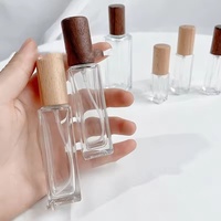 Flacon roll-on carré en verre vide 3ml 5ml 10ml 15ml pour huiles essentielles avec bouchon en bois pour soins de la peau et parfums