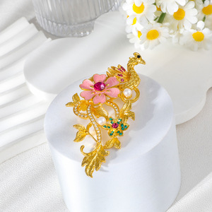 Broche de Animales Pequeños, Estilo Europeo y Americano, con Incrustaciones de Diamantes, Flores Frescas y Aves, Elegante y Moderno - Product Image 2