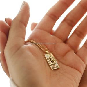 Usine en gros 18k or Chic <span class=keywords><strong>Tarot</strong></span> carte collier spirituel significatif charme Nickle gratuit délicat <span class=keywords><strong>Tarot</strong></span> collier - Product Image 3