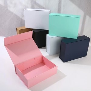 Boîte cadeau rigide en carton magnétique personnalisée, boîte d'emballage pliable pour vêtements et artisanat - Product Image 1
