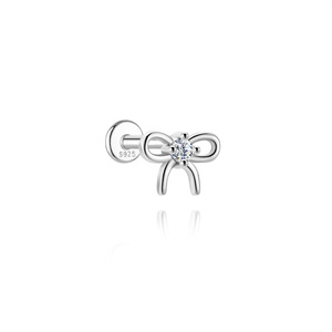Pendiente de Plata de Ley 925 con Moissanita y Diseño Plano para Joyería Corporal - Product Image 3