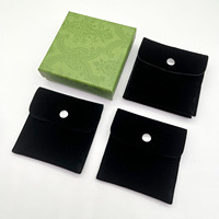 Pochette cadeau en velours noir épais avec logo personnalisé, forme enveloppe, en microfibre douce, pliable avec bouton-pression, pour emballage de boîte surprise pour bague