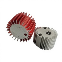 Dissipateur thermique rond personnalisé en aluminium anodisé rouge, or et noir, usinage CNC de précision avec découpe et soudure pour le refroidissement des LED électroniques