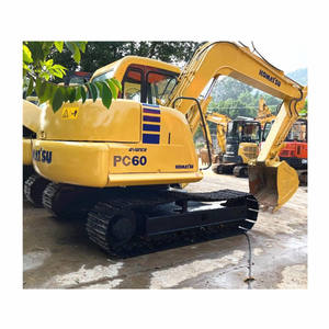 Excavatrice compacte d'occasion Komatsu PC60-7 de 6 tonnes en bon état, prix d'origine japonais pas cher. - Product Image 1