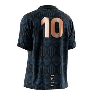 เสื้อฟุตบอลแบบมืออาชีพ ดีไซน์โพลีเอสเตอร์น้ำหนักเบา ระบายอากาศได้ดี แห้งเร็ว ซับเหงื่อ เหมาะสำหรับสวมใส่ในวันแข่งขันฟุตบอล - Product Image 6