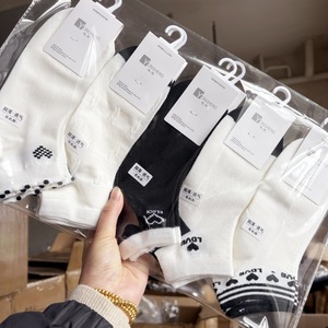 Bonitos <span class=keywords><strong>Calcetines</strong></span> de Algodón para <span class=keywords><strong>Mujer</strong></span> al por Mayor 2025, Finos, Transpirables, de Verano, con Adorables Diseños, Tobilleros Cortos - Product Image 2