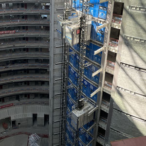 Dahan <strong>SC200</strong>/<strong>200</strong> Double-cage 300m Height 2tons Intelligent <strong>Construction</strong> <strong>Hoist</strong> With Engine 0-40-60m/Min Hoisting Speed - Product Image 4
