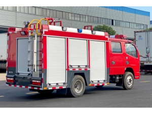 Camion de lutte contre l'incendie polyvalent Dongfeng 4X2 3000L à eau et mousse pour les interventions d'urgence des communes et des usines - Product Image 4