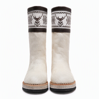 Bottes d'hiver mi-mollet chaudes pour femmes, dessus en crin de cheval et peau de mouton, ornements ethniques en relief, semelle extérieure en caoutchouc, doublure en fourrure et cuir véritable