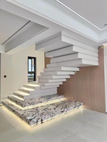 Escalier de garde-corps en verre transparent de style moderne Escaliers de grenier empilés en bois massif Duplex Villa Escaliers flottants droits Utilisation intérieure DIY