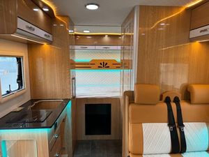 Bon marché HOWO Motohome moteur diesel 4-6 personnes <span class=keywords><strong>camping</strong></span>-<span class=keywords><strong>car</strong></span> 500Ah <span class=keywords><strong>batterie</strong></span> lithium véhicule récréatif - Product Image 6