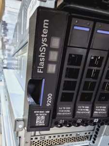 02YC417 03GH470 2076-ADS6 9848-AHS6 2078-AES6 แฟลชไดรฟ์ NVMe FCM2 ความจุ 9.6TB แฟลชไดรฟ์ NVMe FCM2 ความจุ 9.6TB สำหรับข้อมูลขนาดใหญ่ - Product Image 3