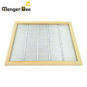 2025 nueva condición de acero inoxidable Langstroth Dadant herramientas de apicultura que incluyen excluidor de reina de madera para apicultores - Product Image 1