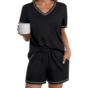 Women's 2-Piece Black Halter Sleeveless <b>Knitted</b> Top & Above Knee Shorts <b>Set</b> Loose Fit Elegant Summer Solid Color Spliced Pocket - Product Image 1