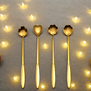 Creative 304 in acciaio inox cucchiaio di fiori in oro giapponese cucchiaio da <span class=keywords><strong>caffè</strong></span> con manico lungo confezionato in scatola - Product Image 1