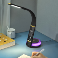 Lampe de bureau LED RGB à intensité variable tactile en ABS au design moderne avec chargeur sans fil, bras flexible, température de couleur 3000K-6000K