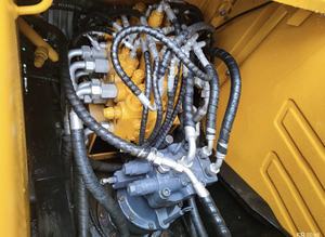 Excavatrice SANY avec moins d'heures de travail Excavatrice sur chenilles SANY 135C Excavatrice d'occasion 13Ton 14t Matériel de construction de taille moyenne à vendre - Product Image 6