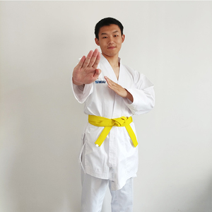 Vente en gros de logo personnalisé WKF Kyokushin <span class=keywords><strong>Arawaza</strong></span> <span class=keywords><strong>Kimono</strong></span> Kumite Gi <span class=keywords><strong>Kata</strong></span> uniforme pour équipement d'arts martiaux de karaté Smai - Product Image 6