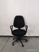Vente en gros de chaise de bureau multifonctionnelle chaise de personnel en maille bon marché chaise de bureau ergonomique pivotante pour ordinateur de bureau
