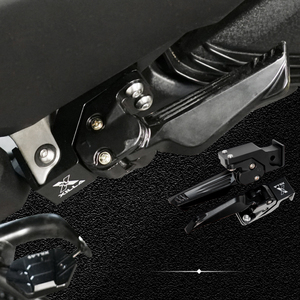 อะแดปเตอร์อลูมิเนียมย้ายตำแหน่งที่พักเท้า Xilla สำหรับรถมอเตอร์ไซค์ Yamaha Xmax300 รุ่นดัดแปลง - Product Image 5