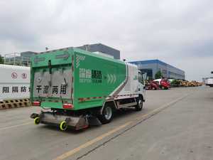 Camion balayeuse intégrée Dongfeng Dolica 6m³ pour nettoyage humide et sec avec fonction d'aspiration - Product Image 6