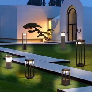 Lampes solaires LED carrées puissantes en aluminium pour pelouse, personnalisées en 2026, lampes <span class=keywords><strong>de</strong></span> jardin écoénergétiques pour usage extérieur - Product Image 1