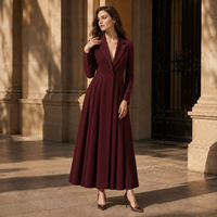 Robe longue de style moderne pour femmes, en mélange de lyocell durable, idéale pour les occasions professionnelles et les soirées