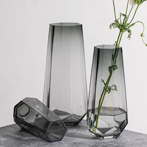 Vaso de Vidro Moderno e Elegante com Design de Cristal Liso e Transparente para Plantas Aquáticas Art Déco para Decoração de Sala de Estar, Escritório e Casa - Product Image 3