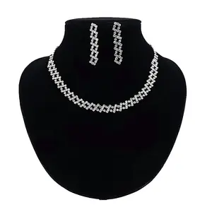 Neue Designs Engagement Braut Diamant Schmuck Kristall Strass Halskette Ohrringe Set für Damen