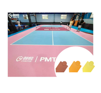 Tapis de terrain de pickleball professionnel en PVC pour salle de sport intérieure, surface robuste résistante à l'usure, vente en gros fabricant