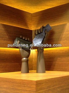 Manos <span class=keywords><strong>de</strong></span> <span class=keywords><strong>madera</strong></span> <span class=keywords><strong>de</strong></span> color envejecido para exhibición - Product Image 2