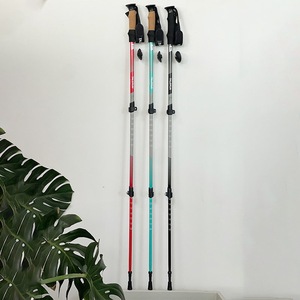 Bastones de Senderismo de Aleación de Aluminio 7075, Tres Secciones, Bloqueo Externo, Bastones Telescópicos para Caminar, Uso en Exteriores - Product Image 3