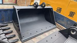 Huitong Oem 59Inch Graafmachine Emmer <span class=keywords><strong>Kobelco</strong></span> SK200-8 Reiniging Modder/Sloping Emmer Met 40,000 Lbs Capaciteit Voor Graafmachine - Product Image 3