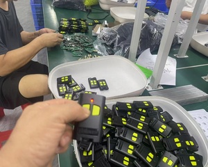 2VA 4VA 车库门遥控器 <span class=keywords><strong>2</strong></span>/4 按钮 12V 无线射频滚动码钥匙扣 开门器钥匙复制器 - Product Image 6
