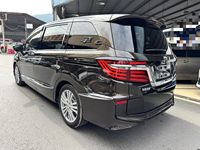 Подержанный Honda Elysion, коричневый, бензиновый, 2.4 л, пассажирский минивэн, АКПП, левый руль, 2016 г.в., продается