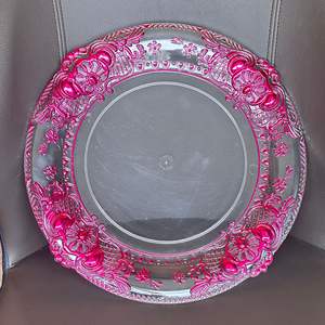 Assiette de présentation ronde en plastique élégante avec bordure dorée, assiette de <span class=keywords><strong>d</strong></span>îner en cristal pour réception de mariage et <span class=keywords><strong>d</strong></span>écoration de table de fête - Product Image 3