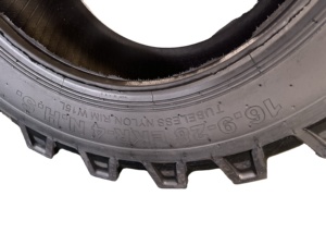 ยางคุณภาพสูง 16.9-28 12PR R-4 สำหรับรถบดถนน - Product Image 4