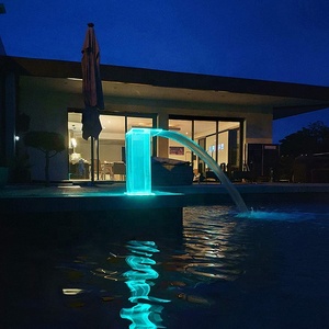 Doccia a Cascata in Acrilico Water Faery per Piscine: Design per un'Esperienza Lussuosa a Bordo Piscina - Product Image 4
