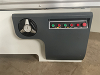 Machine de découpe de panneaux à table coulissante CNC pour le travail du bois, avec coupe précise à 45/90 degrés, pour la menuiserie