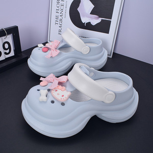 Sabots Hello Kitty pour femmes, semelle épaisse, antidérapants, couleurs acidulées, chaussures d'été Crocs, taille 39, bleu clair, blanc, rose - Product Image 3