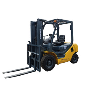 Montacargas Komatsu FD25 de Segunda Mano, Capacidad de 2.5 Toneladas, Diseño Japonés Original, Motor Diésel, Mástil de Dos Etapas, Neumáticos Sólidos - Product Image 1