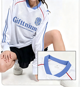 Maillot de football streetwear personnalisé, respirant, séchage rapide, anti-UV, col rond, imprimé vintage, color block, coupe ample, pour couple, sport - Product Image 1