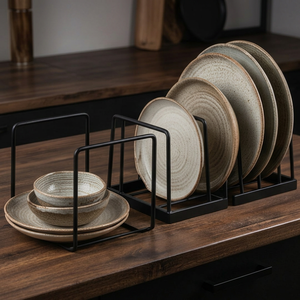 Soporte de Placa de Hierro Negro Premium con Acabado en Polvo, Elegante Exhibidor de Utensilios de Cocina para el Hogar y Artículos Esenciales de Mesa - Product Image 1