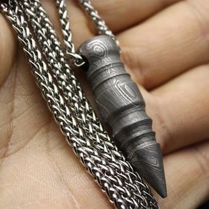 Collar Hecho a Mano con Colgante de Acero de Damasco Estilo Bala, Collar de Acero de Damasco - Product Image 4